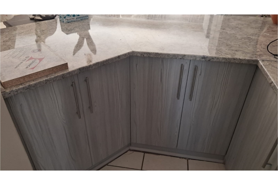 2 Bedroom Property for Sale in Heuwelsig Free State